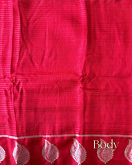 Vyoma Red Viscose-Linen Saree