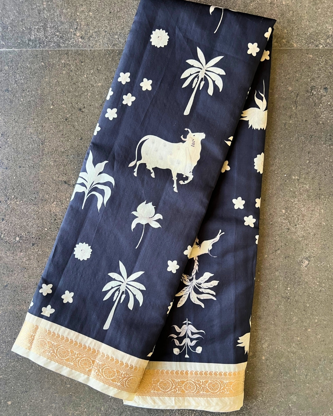 Neel Palm Block Pichhawai Saree