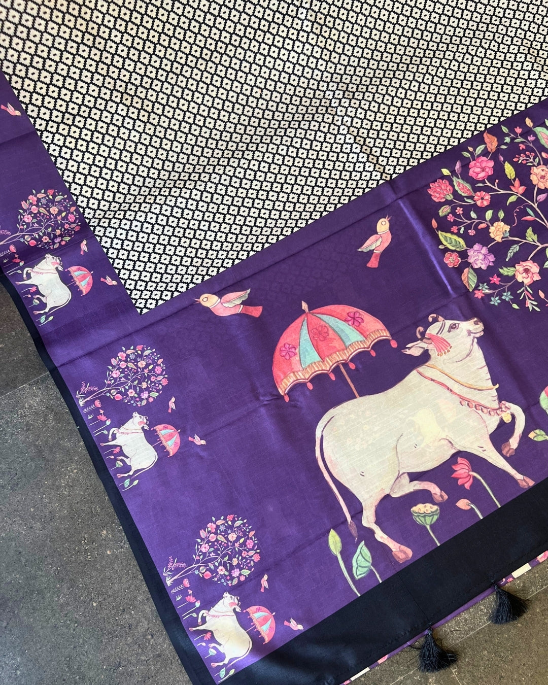 Amethyst Grid Pichhawai Saree