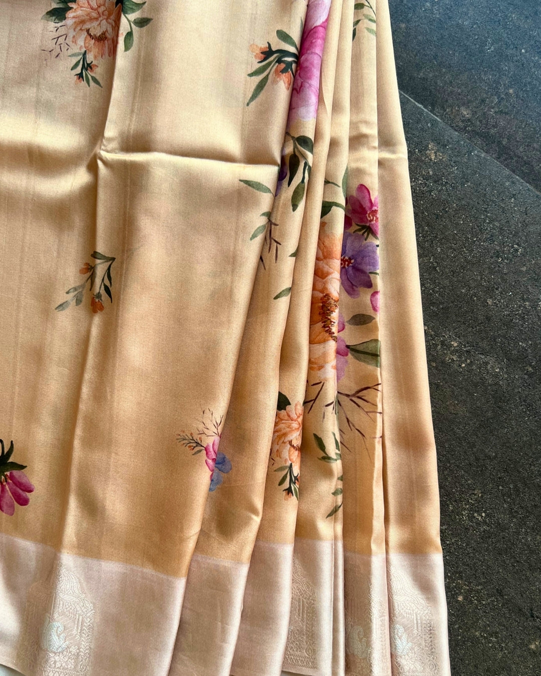 Vanilla Bloom Pusmitha Silk Saree
