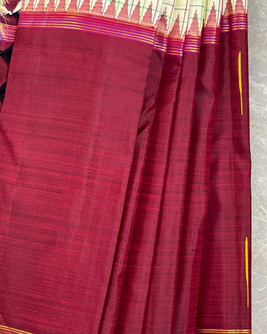 SILK FANCY SAREE BODY CHECKS WITH Ben tex border rain drops butta