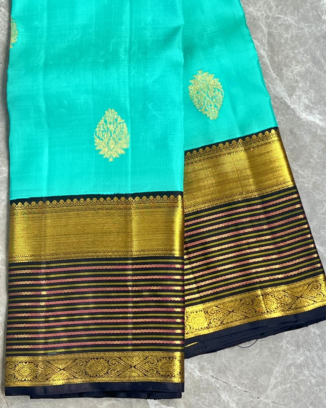 AARANI PLAIN FANCY SILK SAREE